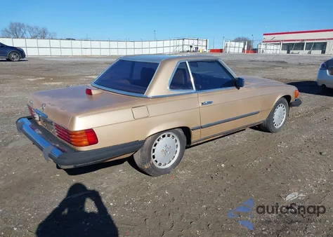 1984 Mercedes-Benz 380 Sl z USA, uszkodzony, nr VIN WDBBA45AXEA012235